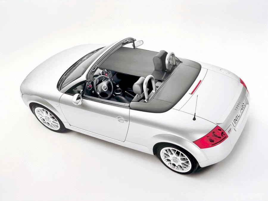  Audi TT S-Line Roadster (8N) 2000 года  (фото 2 из 3)